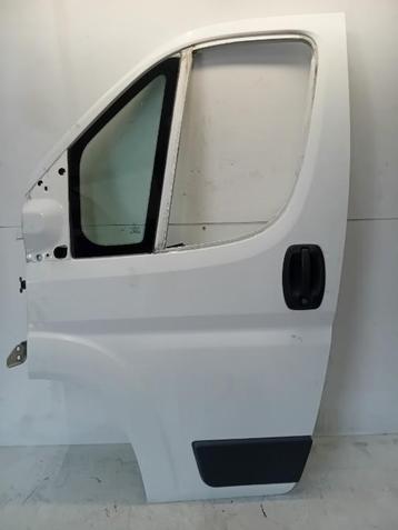 PORTIER LINKS VOOR Peugeot Boxer (U9) (01-2006/12-2023) beschikbaar voor biedingen