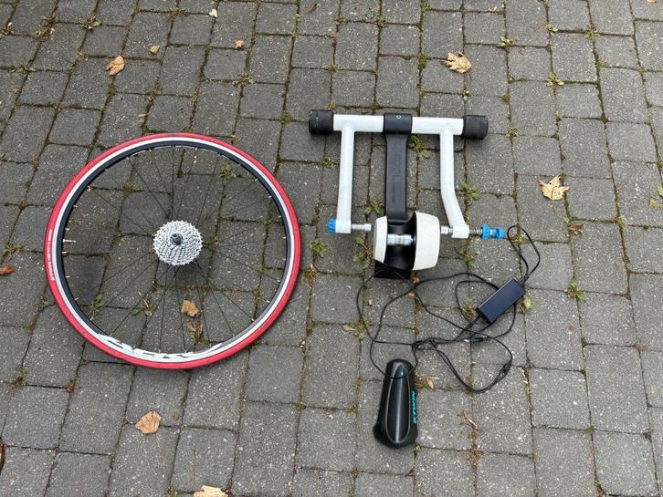 trainer connecté Bkool smart Go, Fietsen en Brommers, Fietsaccessoires | Overige Fietsaccessoires, Gebruikt, Ophalen