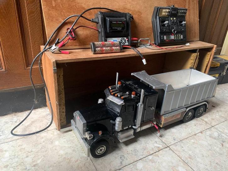 custom gebouwde RC Truck, Hobby en Vrije tijd, Modelbouw | Radiografisch | Auto's, Gebruikt, Elektro, RTR (Ready to Run), Ophalen