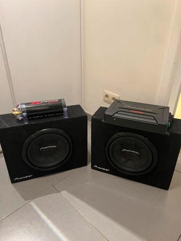 2x Pioneer TS-W261S4 + amplificateur GM-A4604 + condensateur, Autos : Divers, Enlèvement, Comme neuf