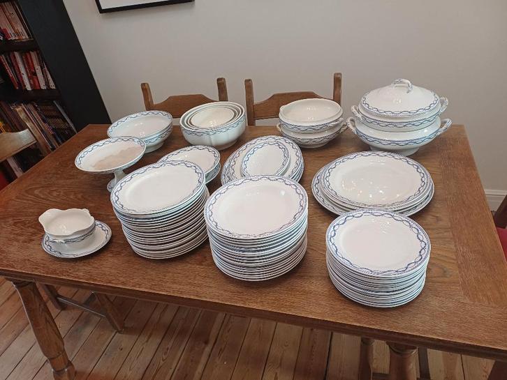 Boch Grande Guirlande – GG – Service 77 Pièces, Antiquités & Art, Antiquités | Services (vaisselle) complet, Enlèvement