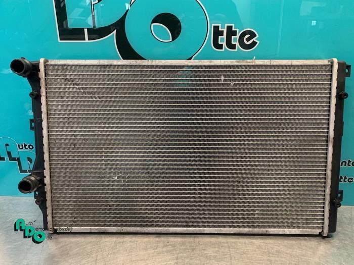 Radiateur van een Volkswagen Golf (Golf 09-), Auto-onderdelen, Airco en Verwarming, Volkswagen, Gebruikt, 3 maanden garantie, Ophalen of Verzenden