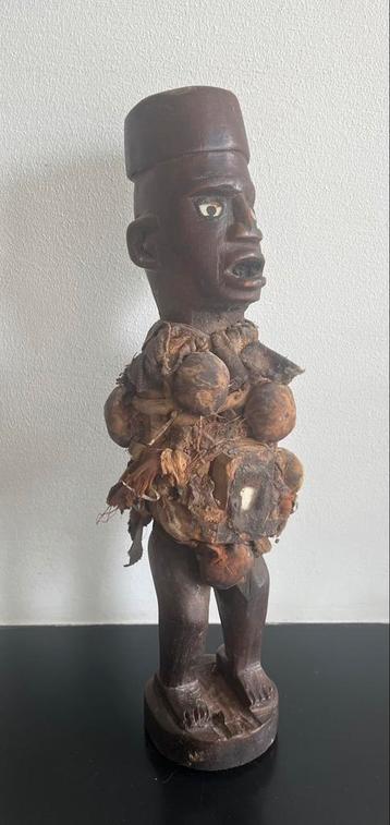 Nkisi Nkondi houten beeld uit Congo beschikbaar voor biedingen