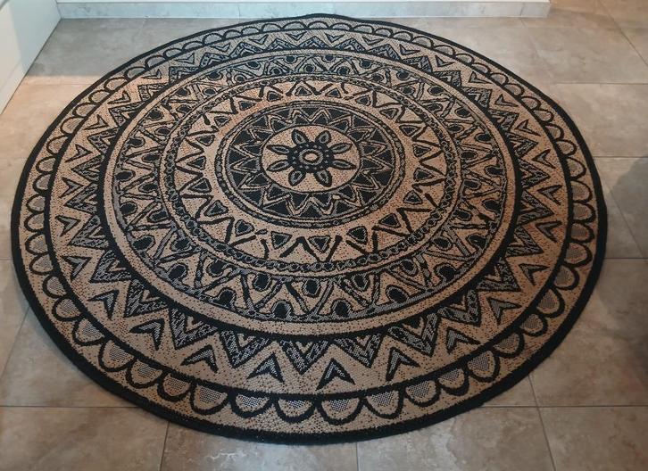 Tapijt jutte rond 200 cm, Huis en Inrichting, Stoffering | Tapijten en Vloerkleden, Zo goed als nieuw, 200 cm of meer, 200 cm of meer