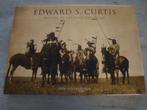 EDWARD S. CURTIS-VISIONS OF THE FIRST AMERICANS, Boeken, Overige Boeken, Ophalen of Verzenden, Gelezen