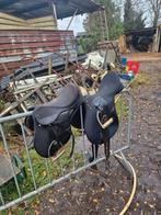 3 ponyzadels en 2 westernzadels en 2 montëzadels, Dieren en Toebehoren, Ophalen of Verzenden
