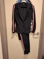 sportief pak, kostuum, broek en blazer, mt S/M, stretch, Kostuum of Pak, Zwart, Ophalen of Verzenden, Zo goed als nieuw