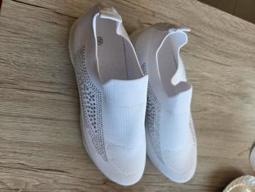 Instap schoenen nieuw beschikbaar voor biedingen