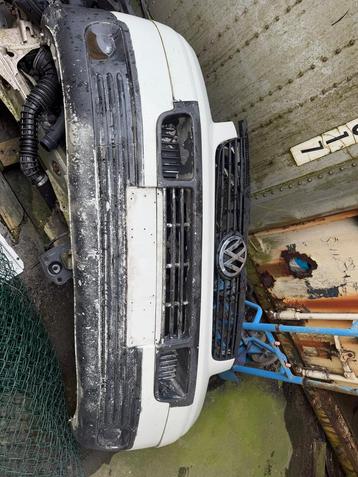 Volkswagen T5 voorbumper beschikbaar voor biedingen