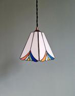 Hanglamp in Tiffany-stijl, wit en gekleurd glas in lood, Antiek en Kunst, Ophalen of Verzenden