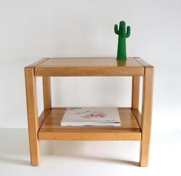 Seventies Hulsta bijzettafel - Vintage stereotafel beschikbaar voor biedingen