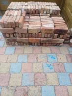 Gevelstenen 370stuks, Doe-het-zelf en Bouw, Ophalen, Zo goed als nieuw