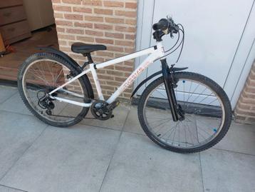 Jongenfiets 24 inch in zeee goed staat beschikbaar voor biedingen