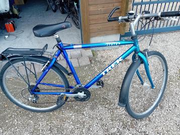 fiets  beschikbaar voor biedingen