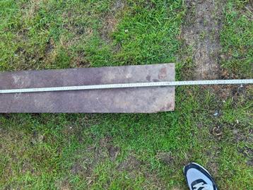 Metalen balken h beschikbaar voor biedingen