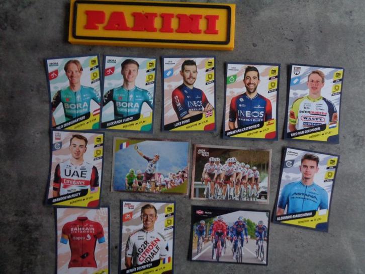 PANINI STICKERS WIELRENNEN TOUR DE FRANCE 2022 12X, Hobby en Vrije tijd, Stickers en Plaatjes, Verzenden