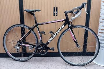 mooie koersfiets Bianchi Via Nirone 7 Campagnolo Zonda beschikbaar voor biedingen