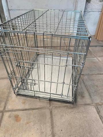 Honden bench beschikbaar voor biedingen