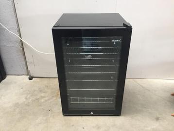 (14) Wijnfrigo tafelmodel Husky is als nieuw beschikbaar voor biedingen