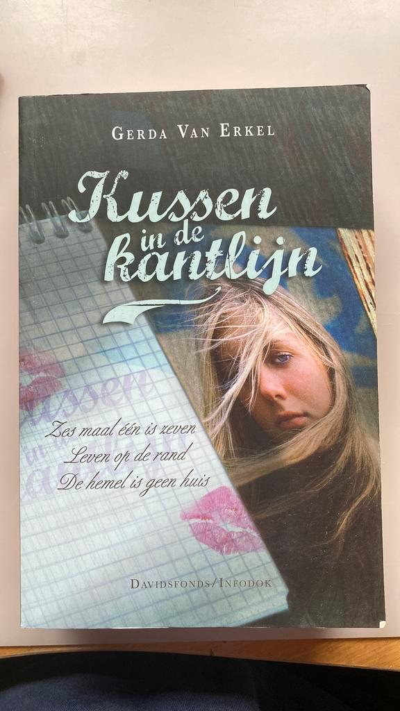 Kussen in de kantlijn, Boeken, Kinderboeken | Jeugd | 13 jaar en ouder, Nieuw, Ophalen of Verzenden