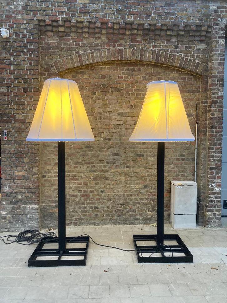 Éclairage extérieur design XXXXL hauteur 2,40 mètres, Articles professionnels, Horeca | Équipement de cuisine, Enlèvement