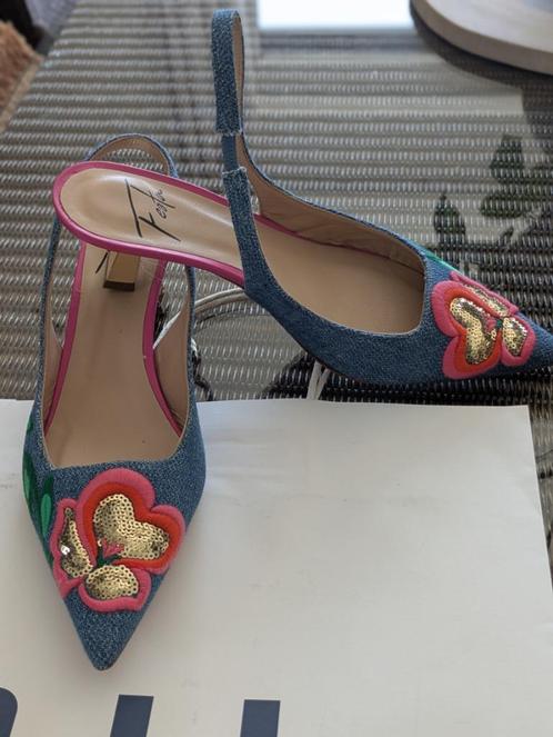 Half open schoenen - Jeans/multi colour maat 37,5, Kleding | Dames, Schoenen, Zo goed als nieuw, Sandalen of Muiltjes, Blauw, Ophalen of Verzenden