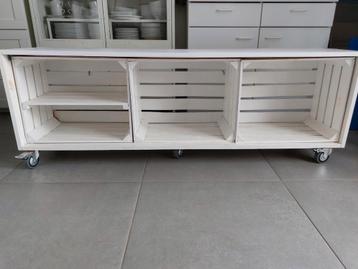 Petit meuble Tv ou autre  beschikbaar voor biedingen