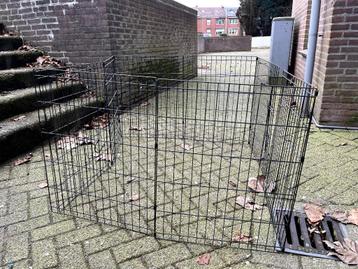 metal cage for dogs beschikbaar voor biedingen