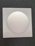 Mooi wand of plafond lampje van opaal glas en aluminium, Ophalen of Verzenden, Zo goed als nieuw, Glas