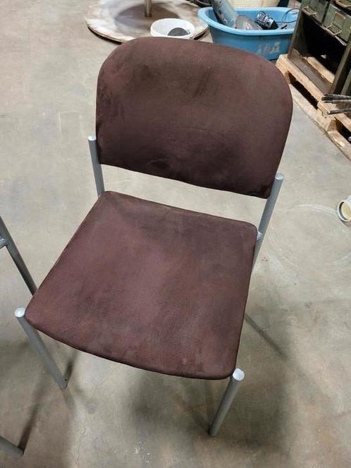 23 kwalitatieve stoelen bruin/grijs metaal, Huis en Inrichting, Stoelen, Zo goed als nieuw, Metaal, Bruin, Ophalen