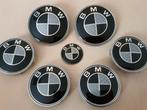 Bmw emblemen set van 7x logo's zwart wit carbon e60 e90 e39, Auto-onderdelen, Achterklep, Nieuw, Ophalen of Verzenden, Links