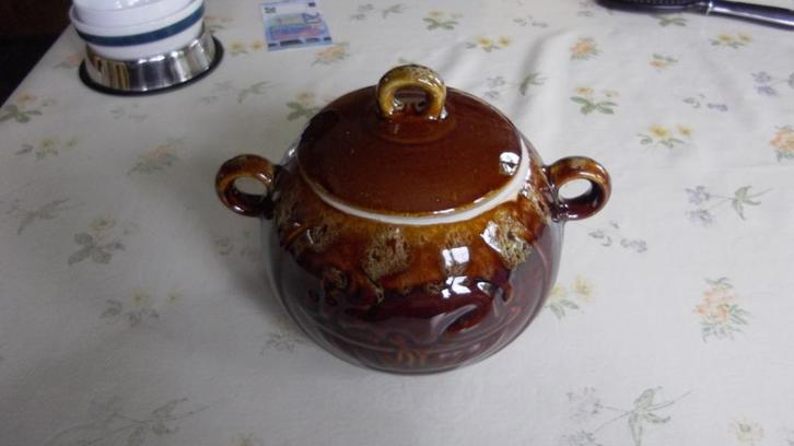 Terracotta pot met deksel, Antiek en Kunst, Antiek | Keramiek en Aardewerk, Ophalen of Verzenden