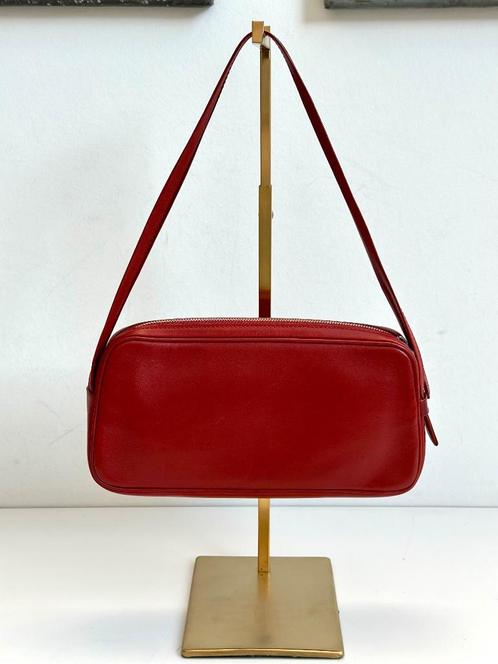 Delvaux, Handtassen en Accessoires, Tassen | Damestassen, Zo goed als nieuw, Schoudertasje, Rood, Ophalen of Verzenden
