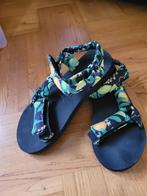 watersandalen 37, Zo goed als nieuw, Groen, Sandalen of Muiltjes, Ophalen of Verzenden