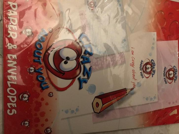 Briefpapier en omslagen crazy about you stapel op je briefpa, Diversen, Schrijfwaren, Ophalen of Verzenden
