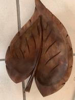 2 houten schotels schalen blad en appelvorm, Huis en Inrichting, Woonaccessoires | Schalen en Manden, Ophalen of Verzenden