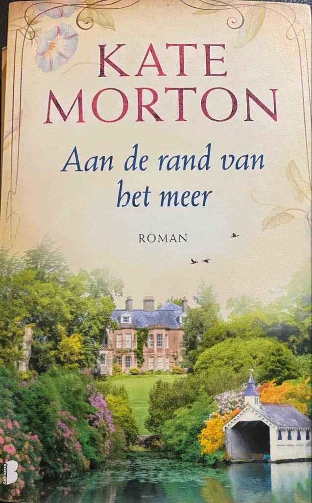 Kate Morton - Aan de rand van het meer, Boeken, Literatuur, Zo goed als nieuw, Ophalen