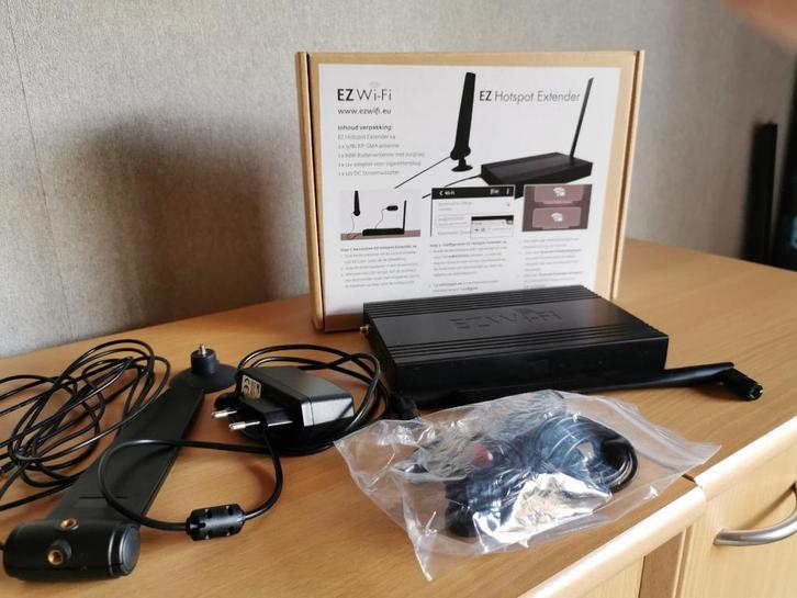 EZWIFI hotspot extender V4, Computers en Software, WiFi-versterkers, Zo goed als nieuw, Ophalen of Verzenden