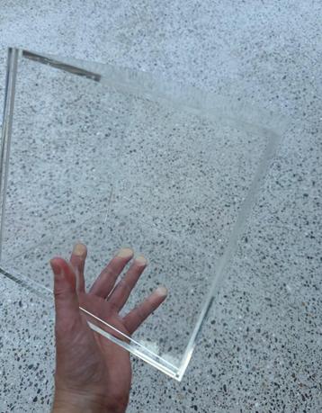 plexi box beschikbaar voor biedingen