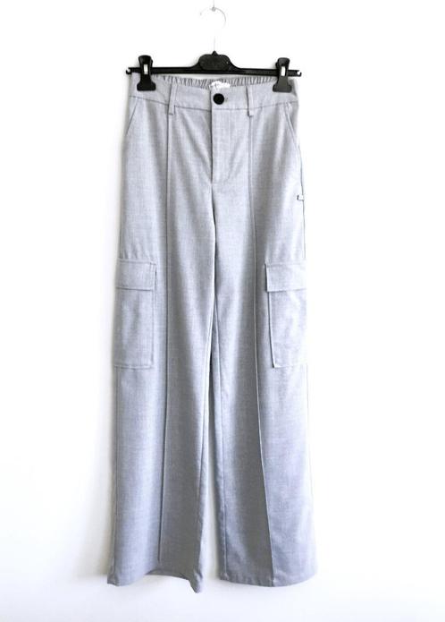Bershka Trendy broek – maat 36 – Stoer & stijlvol!, Kleding | Dames, Broeken en Pantalons, Zo goed als nieuw, Maat 36 (S), Grijs