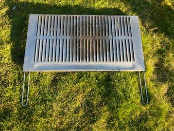 Barbecue-rooster in roestvrijstaal  beschikbaar voor biedingen