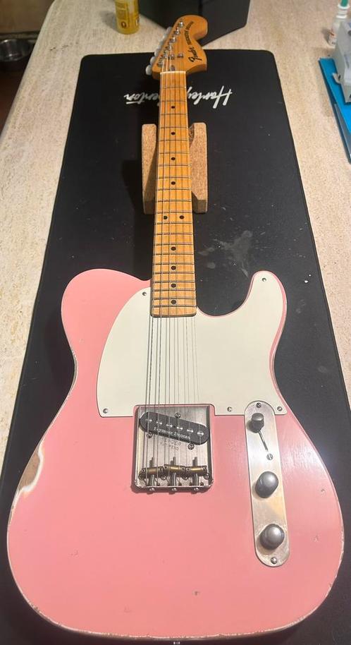 Telecaster Esquier Pink, Musique & Instruments, Instruments à corde | Guitares | Électriques, Comme neuf, Fender