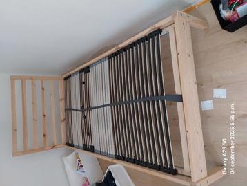 Bed beschikbaar voor biedingen