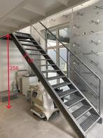 Metalen trappen, zelf uit te breken voor 16/11/2025!!!, Doe-het-zelf en Bouw, Ophalen, Zo goed als nieuw