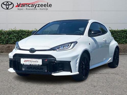 Toyota Yaris GR 1.6i MT+red interior accent, Auto's, Toyota, Yaris, Adaptive Cruise Control, Airbags, Airconditioning, Bluetooth