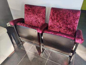 Gerestaureerde cinemastoelen, Enlèvement