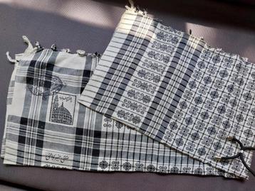 Palestijnse sjaal. Meegebracht van op reis beschikbaar voor biedingen