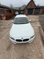 BMW 1 SERIE ✅116i BENZINE AIRCO GARANTIE ALPINEWEISS, Auto's, 1498 cc, 1350 kg, Wit, 5 deurs