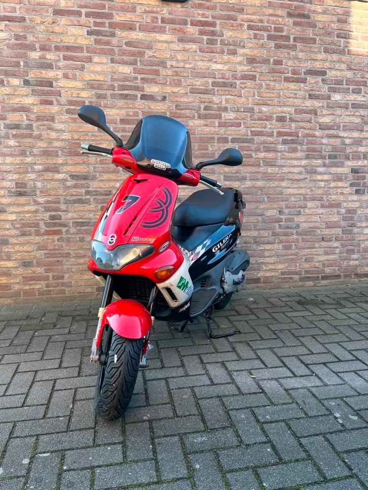 Gilera runner (belgische a1), Fietsen en Brommers, Brommeronderdelen | Scooters, Zo goed als nieuw, Frame, Ophalen