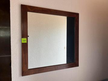Miroir mural carré 81 x 81 cm bois disponible aux enchères